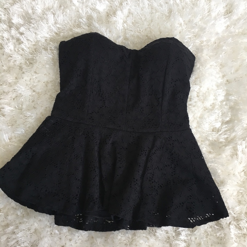 Black sleeveless top